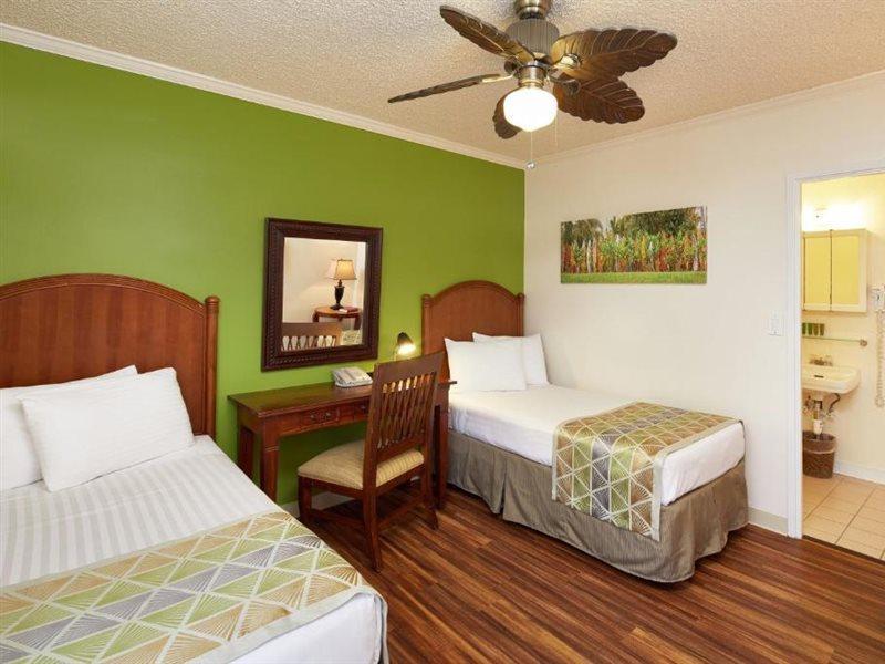 Pacific Marina Inn Airport Хонолулу Екстериор снимка