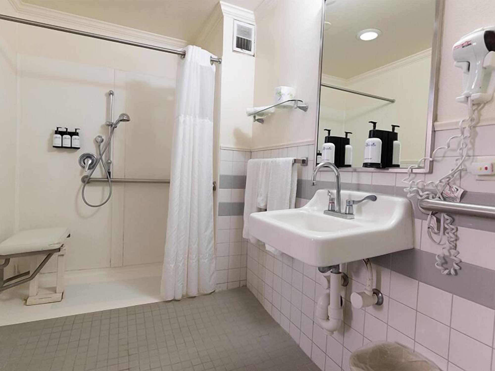 Pacific Marina Inn Airport Хонолулу Екстериор снимка